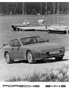 1987 PORSCHE 944 S PRESS PHOTO