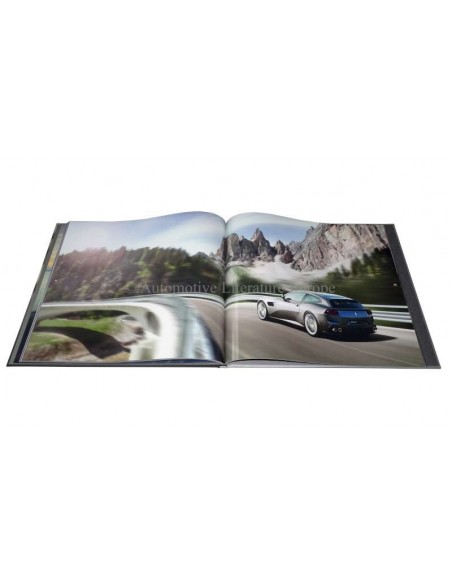 2016 FERRARI GTC4 LUSSO HARDCOVER BROCHURE 5599/16