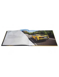 2017 LAMBORGHINI AVENTADOR S HARDCOVER BROCHURE ENGELS 2