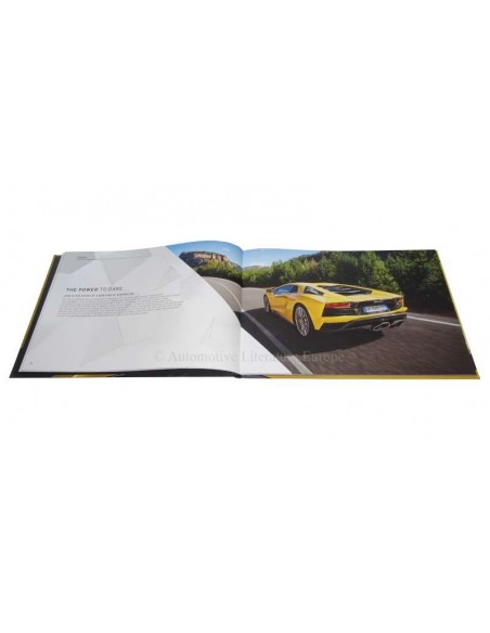 2017 LAMBORGHINI AVENTADOR S HARDCOVER PROSPEKT ENGLISCH