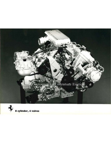 1982 FERRARI 8 CYLINDER 4 VALVES PRESS PHOTO
