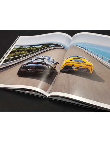 2020 FERRARI SF90 STRADALE HARDCOVER BROCHURE 6799/20