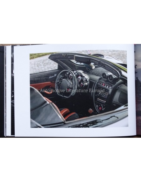 2020 PAGANI HUAYRA BC ROADSTER BROCHURE ITALIAANS ENGELS
