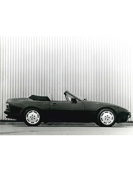 1989 PORSCHE 944 S2 CABRIO PRESSEBILD