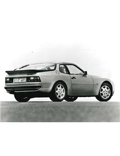 1989 PORSCHE 944 TURBO PRESSEBILD