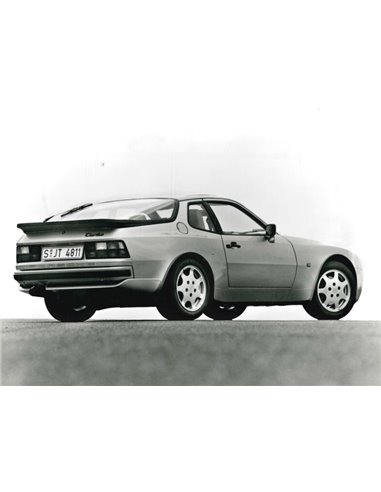 1989 PORSCHE 944 TURBO PRESSEBILD