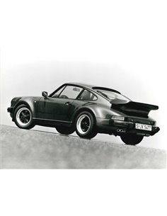 1989 PORSCHE 911 TURBO PERSFOTO