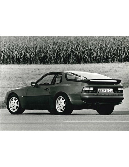 1990 PORSCHE 944 TURBO PRESSEBILD