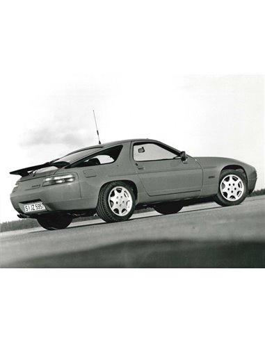 1989 PORSCHE 928 GT PRESS PHOTO