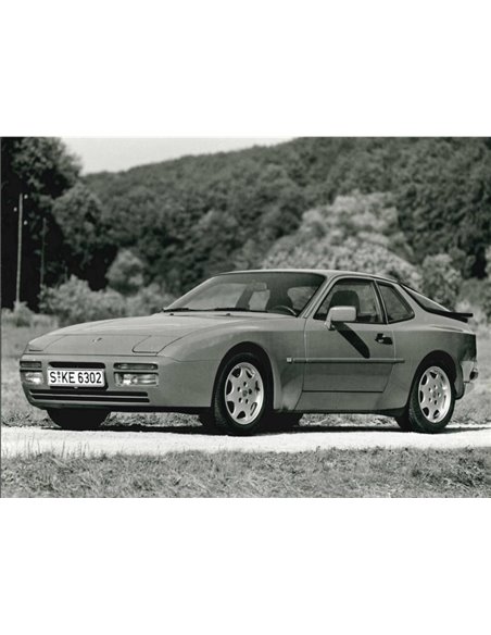 1990 PORSCHE 944 S2 PRESSEBILD