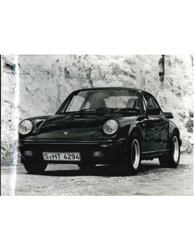 1984 PORSCHE 911 CARRERA COUPÉ PRESSEBILD
