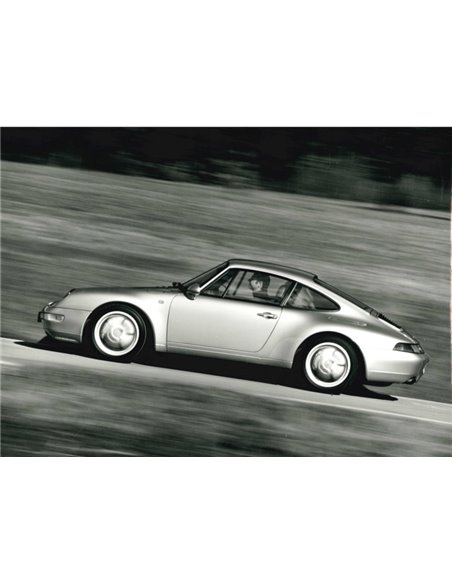 1995 - 1996 PORSCHE 911 CARRERA 4 PRESS PHOTO