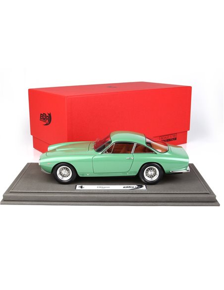 1963 FERRARI 250 LUSSO VERDE PASTELLO MODELCAR 1/36