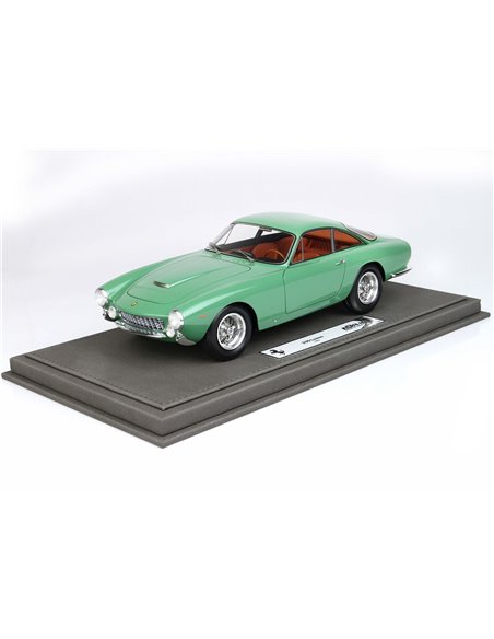 1963 FERRARI 250 LUSSO VERDE PASTELLO MODELCAR 1/36