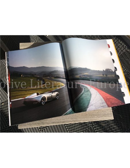 2021 FERRARI MONZA SP1 | SP2 PROSPEKT ENGLISCH