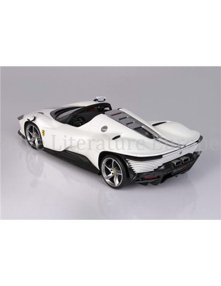 2021 FERRARI DAYTONA SP3 SERIE ICONA BIANCO BBR MODELCAR X/360