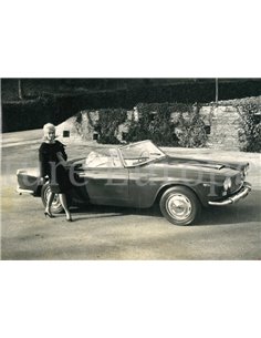 1975 LANCIA FLAMINIA CONVERTIBLE PRESS PHOTO