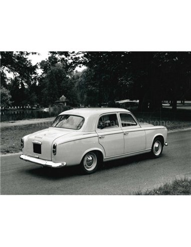 1958 PEUGEOT 403 BERLINE PRESS PHOTO