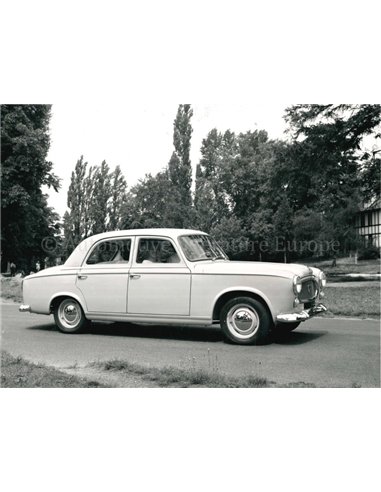 1958 PEUGEOT 403 BERLINE PRESS PHOTO
