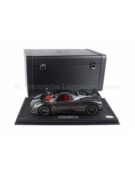 2005 PAGANI ZONDA F DIECAST FULL OPEN DIECAST MODELAUTO