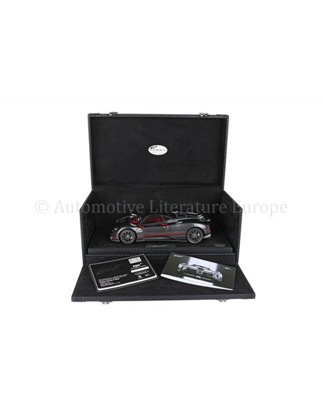 2005 PAGANI ZONDA F DIECAST FULL OPEN MODEL CAR