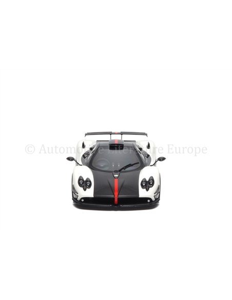 2008 PAGANI ZONDA CINQUE COUPE BIANCO BENNY RHD DIECAST FULL OPEN MODELAUTO