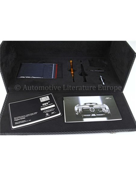 2008 PAGANI ZONDA CINQUE COUPE BIANCO BENNY RHD DIECAST FULL OPEN DIECAST MODELAUTO