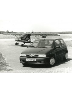 1994 ALFA ROMEO 145 PERSFOTO
