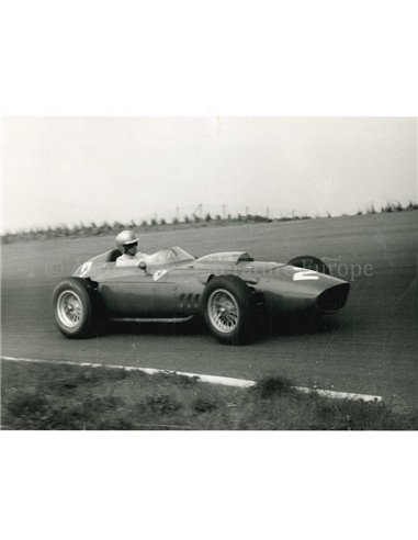 1960 FERRARI 246 F1 PERSFOTO