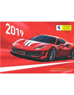 2019 FERRARI CORSE PILOTA BROCHURE ITALIAANS | ENGELS 2