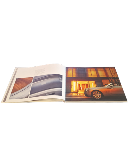 2021 ROLLS ROYCE BESPOKE JAARBOEK ENGELS