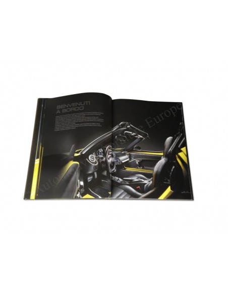 2015 ALFA ROMEO 4C SPIDER HARDCOVER BROCHURE ITALIAN